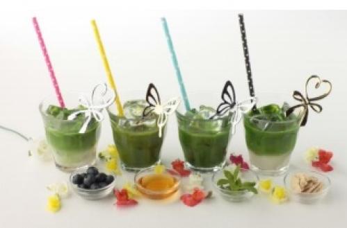 カフェでは青汁の特別メニューも用意